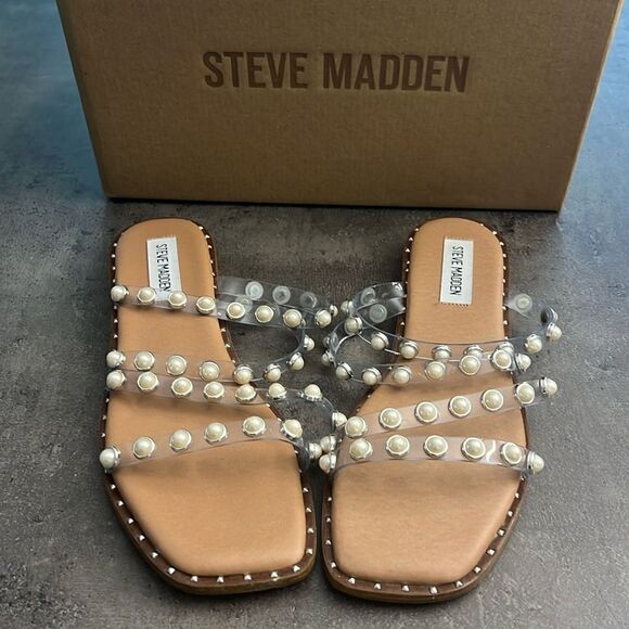 New Steve Madden Skyler flat sandals 7 - Picture 1 of 6